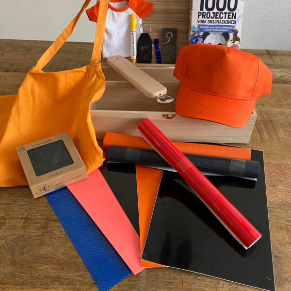 Cadeau Box met heel veel DIY producten en designs